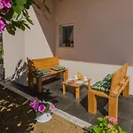 Lovely M&k In Peaceful Area - Apartment Zadar