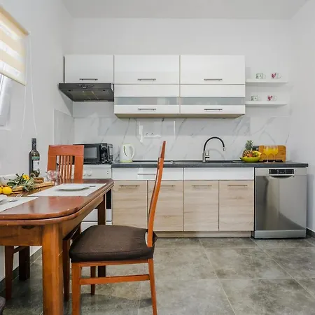 Lovely M&k In Peaceful Area - Appartement *