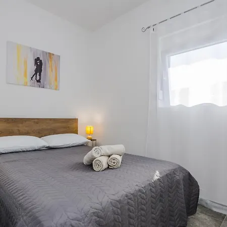 Appartement Lovely M&k In Peaceful Area - Zadar