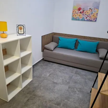 Lovely M&k In Peaceful Area - Ζαντάρ