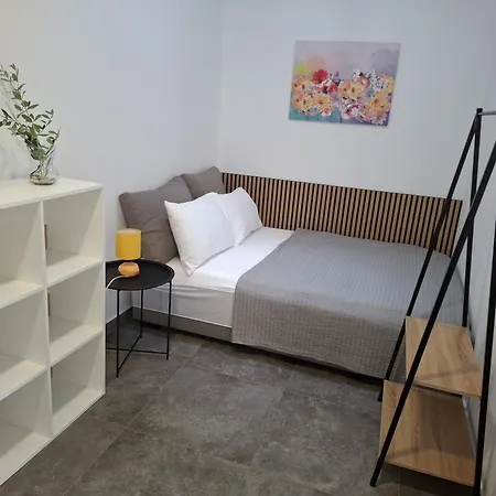 Lovely M&k In Peaceful Area -