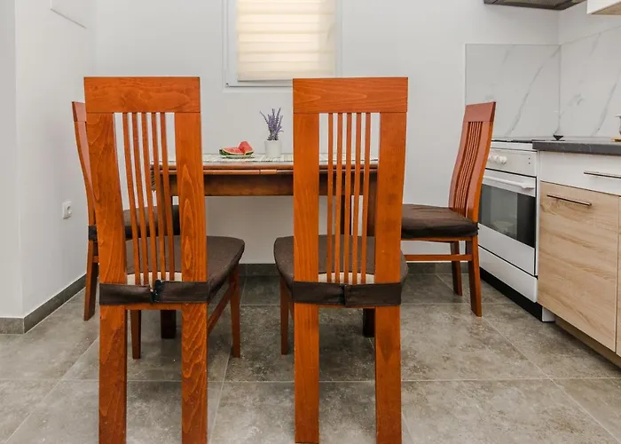 Διαμέρισμα Lovely M&k In Peaceful Area -